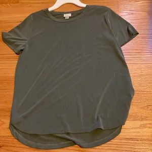 Short sleeve top